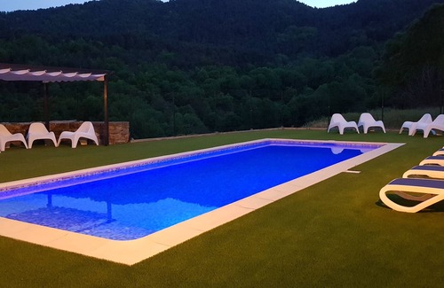 Les Llosses Cabaña | Casa rural de alquiler íntegro con piscina privada para 22 a 100km de Barcelona