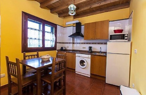 Llames de Pria Cabaña | Casa rural (alquiler íntegro) Playa de Guadamía para 4 personas