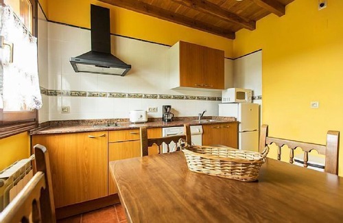 Llames de Pria Cabaña | Casa rural (alquiler íntegro) Playa de Guadamía para 4 personas