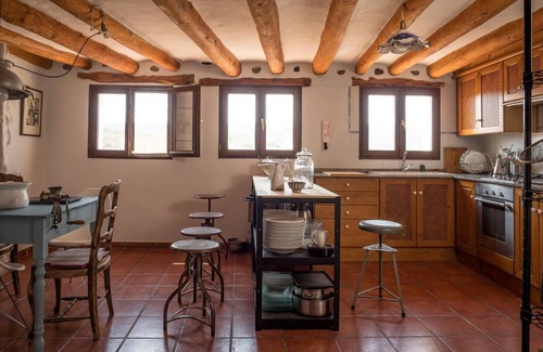Benabarre Casa | Casa rural en un pequeño pueblo.