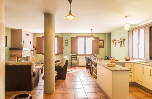 Antiguedad Cabaña | Casa Rural La Flora para 8 personas