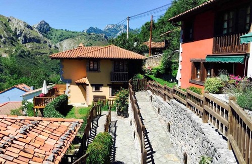 Sames Casa | CASA RURAL LA RIBA B