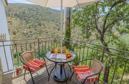 Laroya Cabaña | CASA RURAL "PICACHICO"