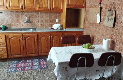 Guimar Casa | Casa Rural Completa con Patios Exteriores y Barbacoa (apta para mascotas)