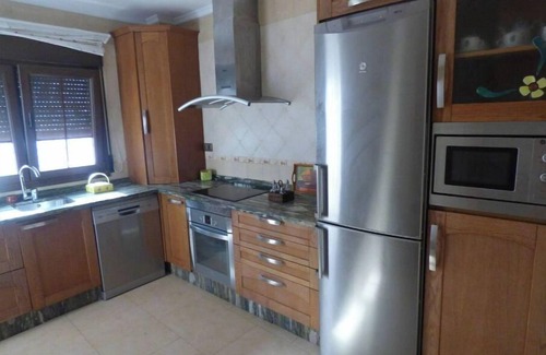 Casabermeja Casa | Casa rural con piscina propia de agua salada, patio propio y con barbacoa.