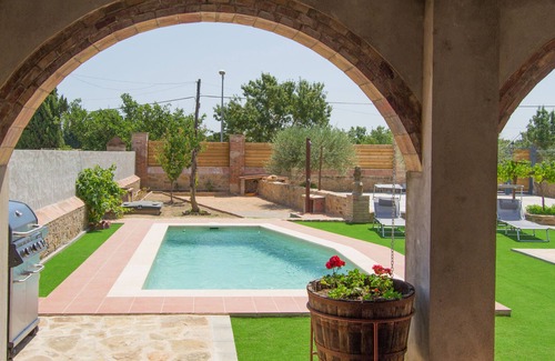 Gualta Casa | CASA RURAL CON PISCINA EN GUALTA (BAIX EMPORDÀ, GIRONA)