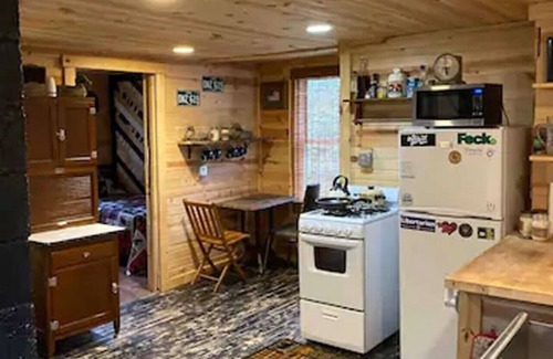 Davenport Casa | Rural Ranch and Garden Home on the Outskirts of Davenport