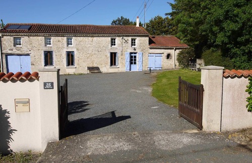 La Chapelle-Themer Casa | Casa rural Vendéen, totalmente reformada, situada en una tranquila aldea.