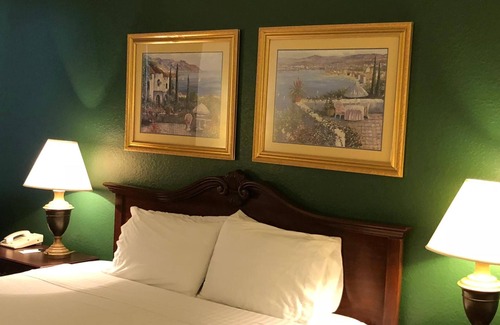 Ruskin Hotel | Ruskin Inn Hotel