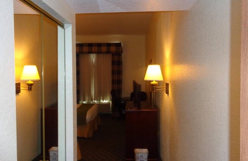 Ruskin Hotel | Ruskin Inn Hotel