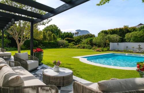Alphen Casa | Russet Rise, Adults Only