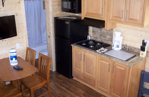 Cloverdale Complejo | Russian River Camping Resort Cottage 7