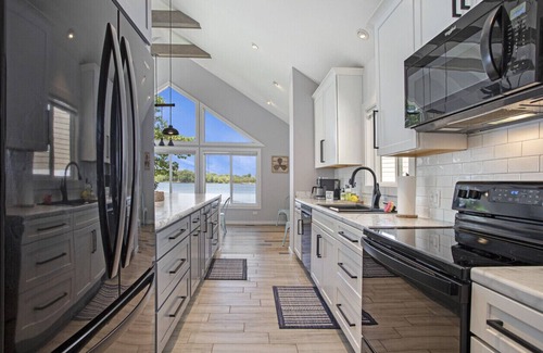 Sister Lakes Casa | Rusted Anchor · 7 bedroom gem in Sister Lakes