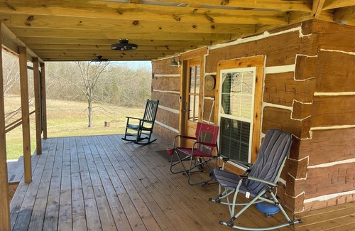 Pulaski Cabina | Rustic 2-bedroom cabin in charming Pulaski, TN situated on 40 beautiful acres.