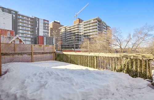 Hull Apartamento | Rustic 2 bedrooms from the 1900s, freshly renovated, 5 min from downtown Ottawa