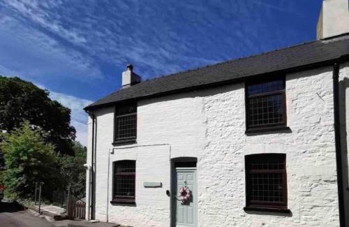 Defynnog Casa | Rustic 2Bedroom Cottage with Garden in Sennybridge
