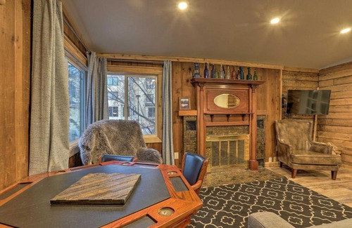 South Addition Apartamento | Rustic Anchorage Hideaway Walk to Coastal Trail!