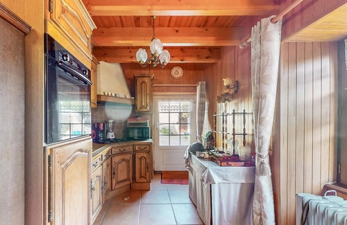 Poulgoazec Casa | Rustic and charming stone house not far from the sandy beaches of West Brittany.