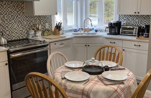 Dalton Otro | Rustic and private farmhouse close to Lackawanna State Park, near Elk Mtn Ski