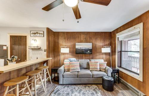 Angel Fire Apartamento | Rustic Angel Fire Condo Resort Shuttle On-Site!