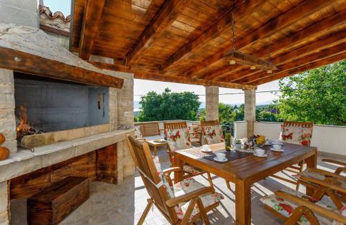 Pinezici Apartamento | Rustic apartment EVELIN