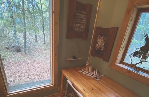 Westerose Cabina | Rustic Backwoods Cabin Getaway! Escape the Hustle!