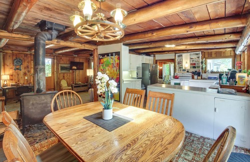 Bandon Cabina | ¡Cabaña rústica de Bandon en 5 acres de bosques!