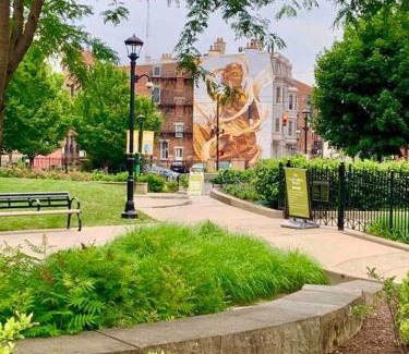 Over-the-Rhine Apartamento | RUSTIC BEAUTY/Walk to TQL Stadium/Market/