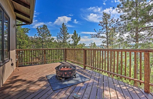 Colonial Pine Hills Casa | Rustic Black Hills Retreat with Expansive Views