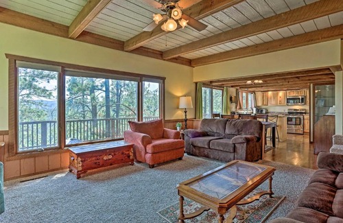 Colonial Pine Hills Casa | Rustic Black Hills Retreat with Expansive Views