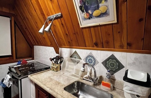 Monte Verde Cabaña | Rustic chalet style house with kitchen for 2 couples or family close to the center