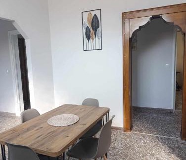 Vasilikon Apartamento | Rustic Bright Appartment near Lefkanti Beach