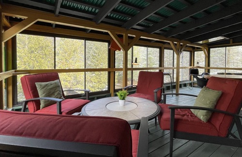 Saint-Faustin-Lac-Carre Cabina | Rustic log cabin with fireplace.