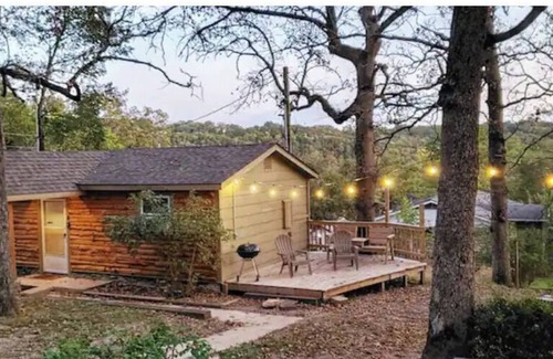 Rockaway Beach Cabina | Rustic Cabin at the Lake - Campfire - Near Marina