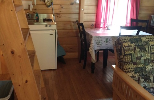 North Haverhill Cabina | Rustic Cabin available in North Haverhill, NH