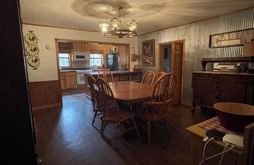 Silva Casa | Rustic Cabin in Hunters' Paradise!