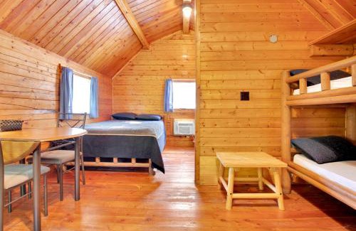 Bloomington Casa | Rustic Cabin in Lake Monroe