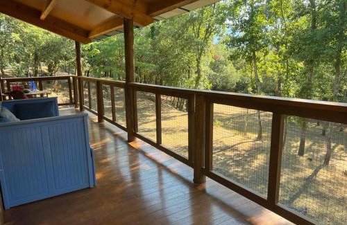 Amer Chalet De Esquí | Rustic Cabin in the Woods/Cabaña en el bosque