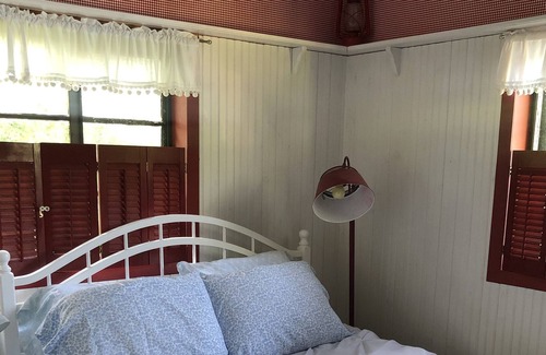 Rushford Lake Casa | Rustic cabin plus updated bunk house right on Rushford Lake