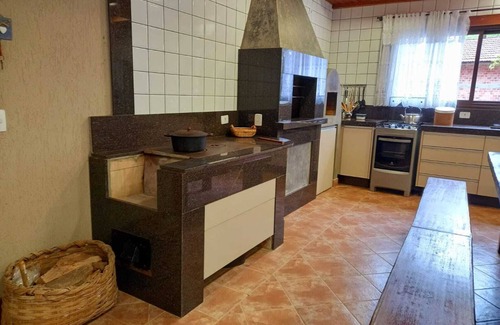 Tijucas do Sul Cabaña | Rustic cabin | Pool | Lake | Barbecue