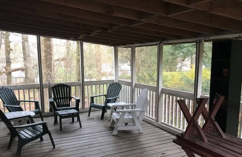 Greentown Cabina | Parque Estatal de Tierra Rústica Prometida, Poconos, a poca distancia de ambos lagos
