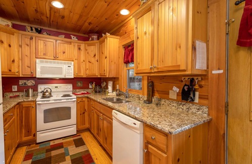 Todd Cabina | Rustic Cabin With Mountain Views