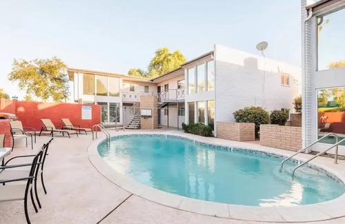 Security Acres Casa | Rustic Charm in Old Town Scottsdale