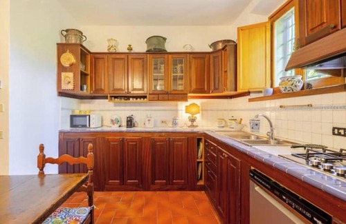 Le Cure Villa | Rustic Charming Villa w/Pool/AC/Wifi- Minutes to Florence Center- Views Galore!