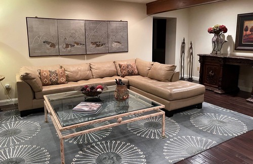 Fox Chapel Casa | Rustic Contemporary Executive Home in Prime Location