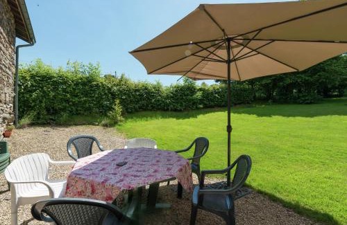 Lierneux Casa | Rustic Cottage in Jevigné, cleaning included