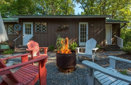 Mill Spring Cabaña | Rustic Cottage in the Woods Close to Tryon Equestrian Center