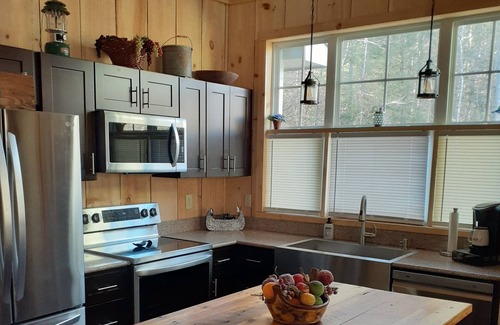 Lakemont Cabina | Rustic Cozy River Cabin, Hiking, Waterfalls, and Tallulah Gorge , Great Location