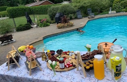 Nominingue Chalet De Esquí | Rustic experience with heated pool and spa