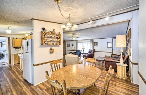Sugar Grove Casa | Rustic Family Home + Acreage ~ 20 Mi Hocking Hills
